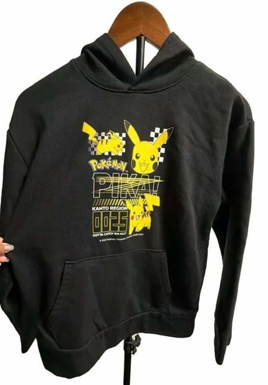 Old Navy Pokemon Pikachu Pika! Kanto Region Black Pullover Hoodie Boys XL 14-16